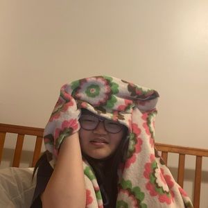 Meet your Posher, Dara